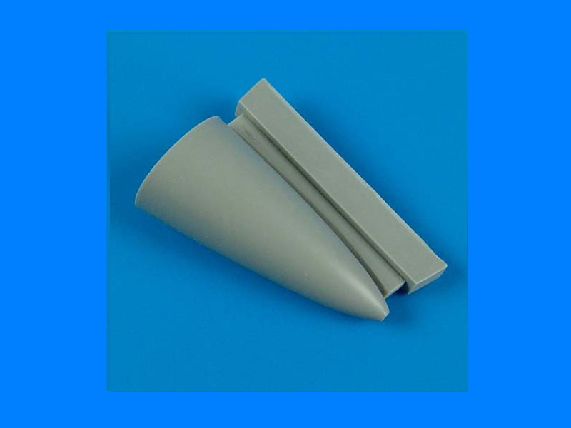 QB72412 F-102A Delta Dagger correct nose 1/72